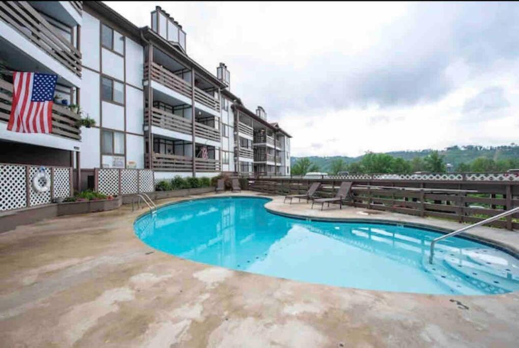 City & Mountain View 5 Mins From Downtown Gatlinburg Extérieur photo